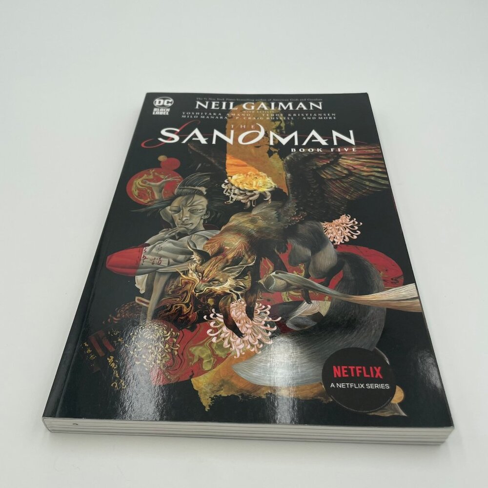The Sandman: Book Five • Neil Gaiman • DC Black Label • Graphic Novel
